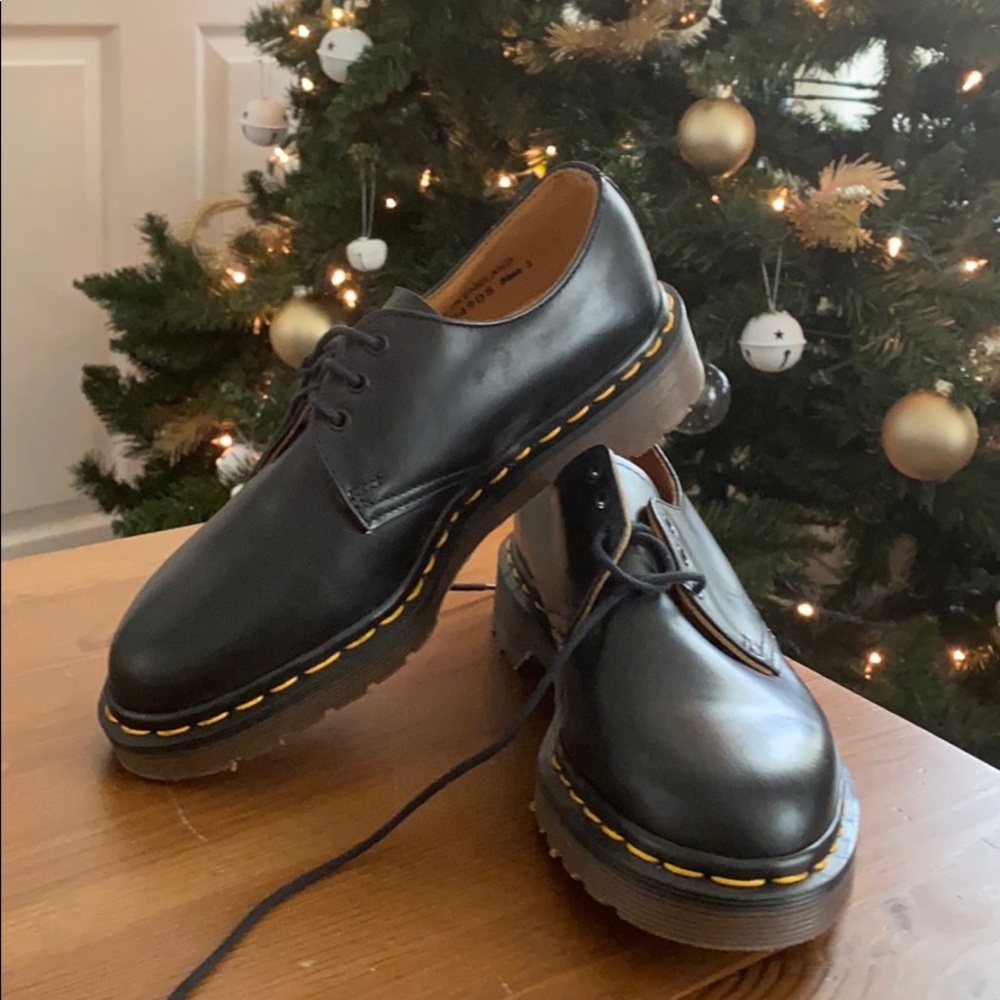 Dr Martens black boots